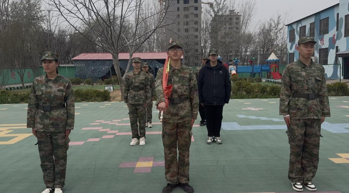 当国歌响起，我看到了最挺拔的身影