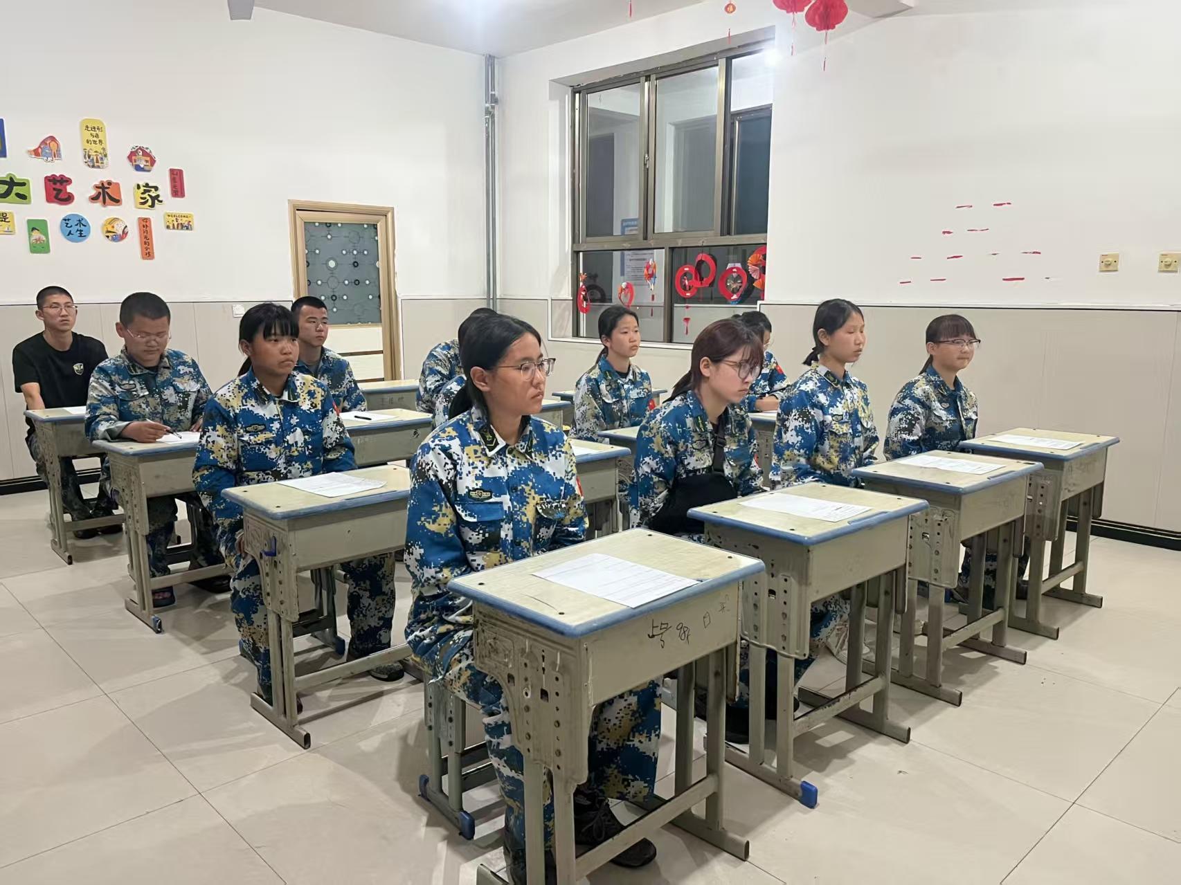 复盘过往明得失，聚力奋进启新程